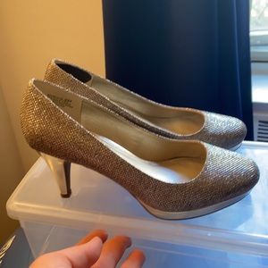 Bandolino heels 4 inch heels